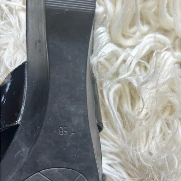 Lauren Ralph Lauren Black Women's Sandals - Picture 4 of 5